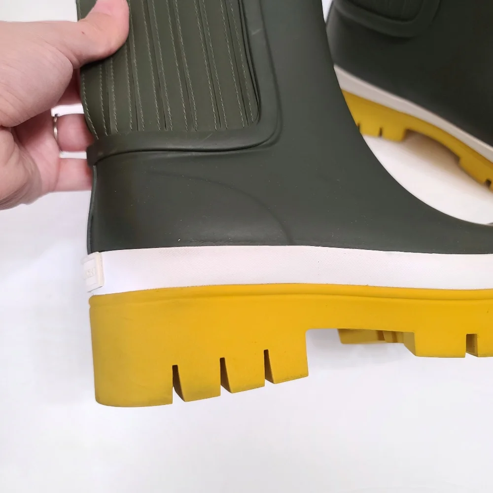 Tory Burch | Foul Weather Colorblock Lug Sole Boots in Leccio Size 7